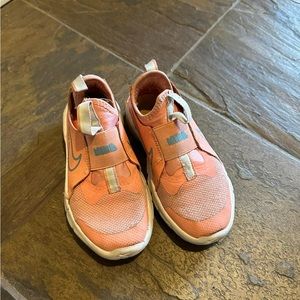 Girls Nike Flex shoes
